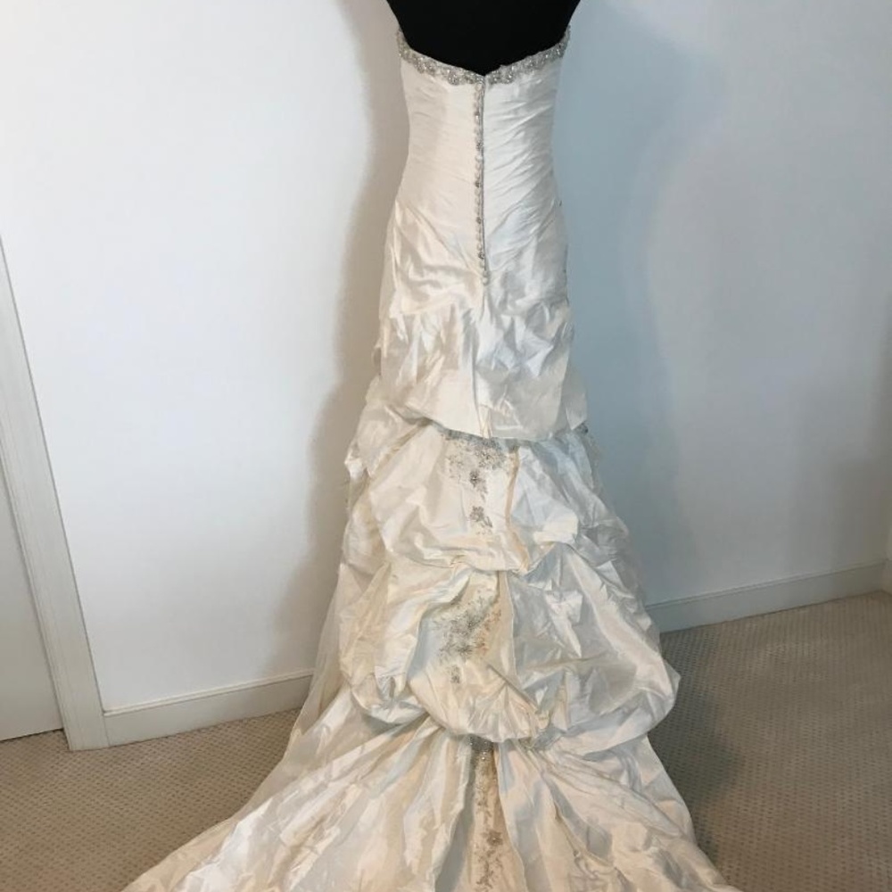 Bridal - Picture 3 of 7